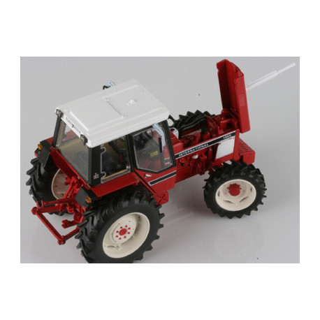 Tracteur-International-1055