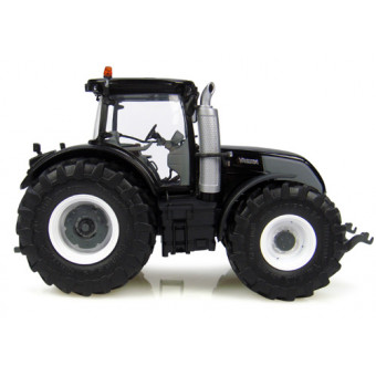 Tracteur-Valtra-S-noir-en-roues-Trelleborg---série-limitée