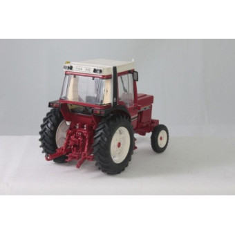 Tracteur IH 845 XL ailes noires 2x4
