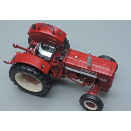 Tracteur IH 523