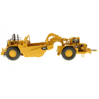 Scraper Caterpillar 657G avec figurine