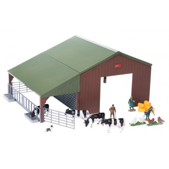 Hangar de ferme avec accessoires