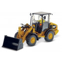 Chargeur compact Caterpillar 906H avec figurine