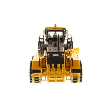Niveleuse Caterpillar 24M avec figurine