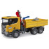 Camion de chantier Scania Super 560R avec grue et 2 palettes - Bruder 03551