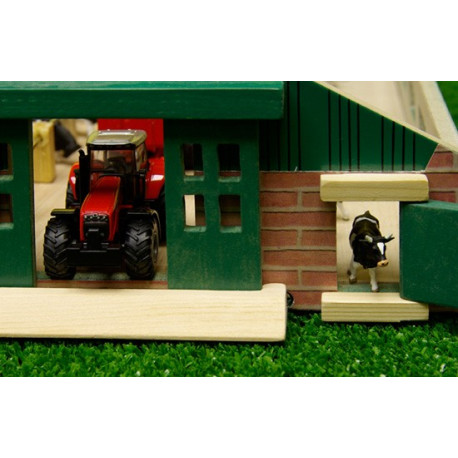 Etable en bois 1/87