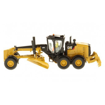 Niveleuse Caterpillar 12M3 avec figurine
