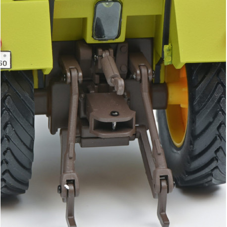 Tracteur Fortschritt ZT 323 avec 3 figurines - Schuco 7826