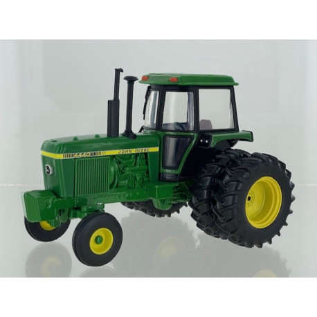 Tracteur John Deere 4440 2wd jumelé arrière - Britains 43380