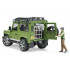 Land Rover Defender avec garde forestier - Bruder