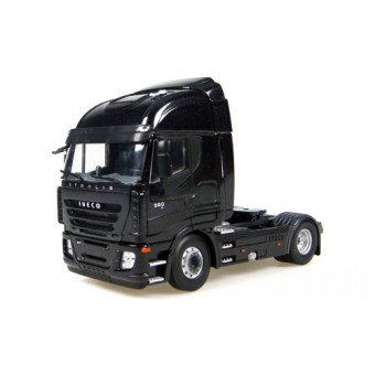 Tracteur-Iveco-Stralis-noir