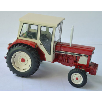 Tracteur IH 844 SB