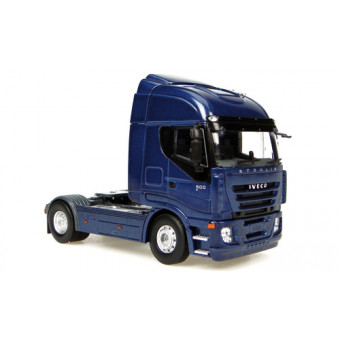 Tracteur-Iveco-Stralis-bleu