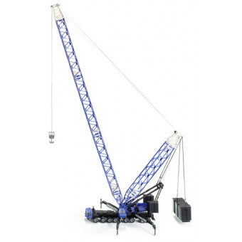 Grue mobile géante bleue