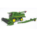 Moissonneuse-batteuse John Deere T670i