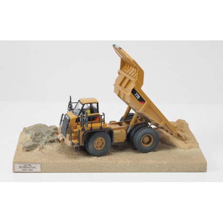 Dumper Caterpillar 770 version salie - Diecast Masters 85756