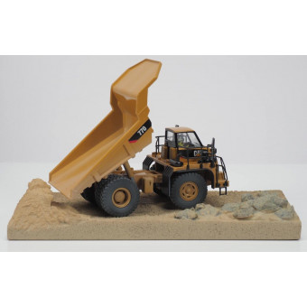 Dumper Caterpillar 770 version salie - Diecast Masters 85756