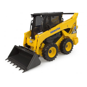 Chargeuse compacte Komatsu SK820 avec accessoires - Universal Hobbies UH8177