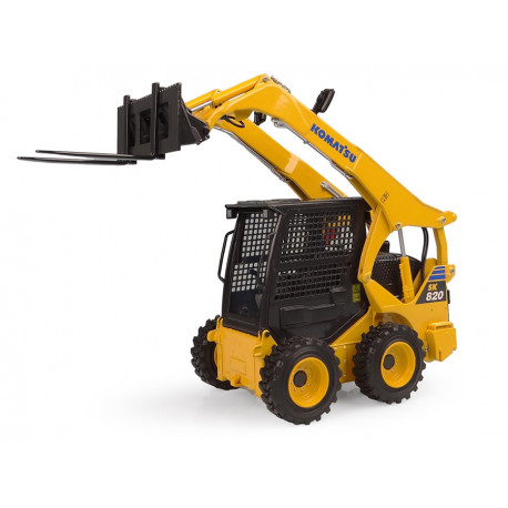 Chargeuse compacte Komatsu SK820 avec accessoires - Universal Hobbies UH8177