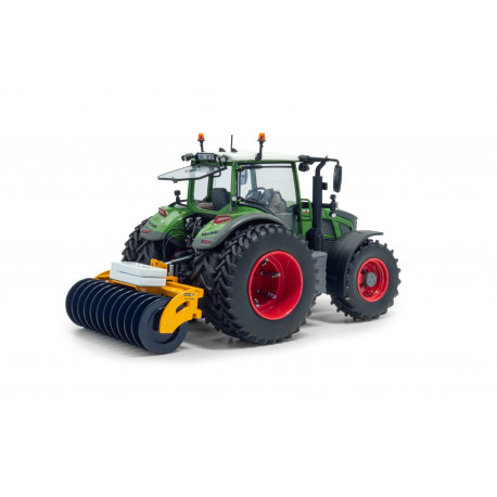 Tracteur Fendt 620 vario jumelé avec rouleau Holaras Stego 285 Pro AGROMAIS