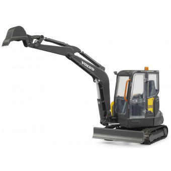 Pelleteuse compacte Volvo ECR40 - Bruder 02465