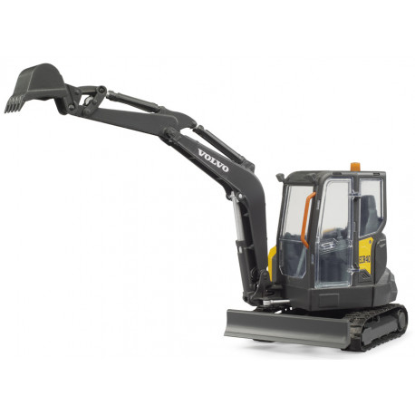 Pelleteuse compacte Volvo ECR40 - Bruder 02465