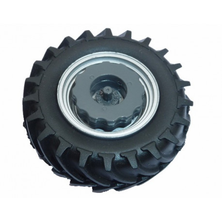 Jeu de roues du tracteur MF 7726S