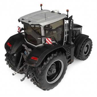 Tracteur Massey Ferguson 9S.425 noir mat - Universal Hobbies UH6863