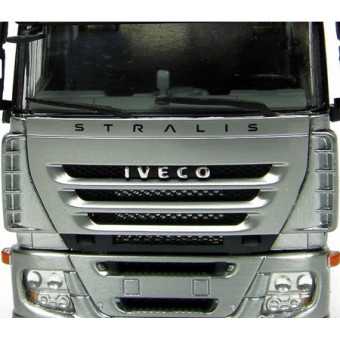 Tracteur Iveco Métal