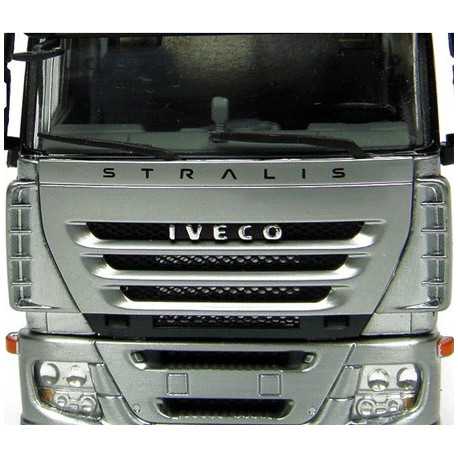 Tracteur Iveco Métal