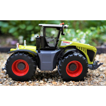 Tracteur Claas Xerion 5000 - Britains