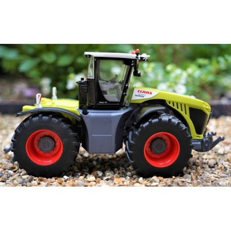 Tracteur Claas Xerion 5000 - Britains
