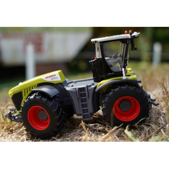 Tracteur Claas Xerion 5000 - Britains